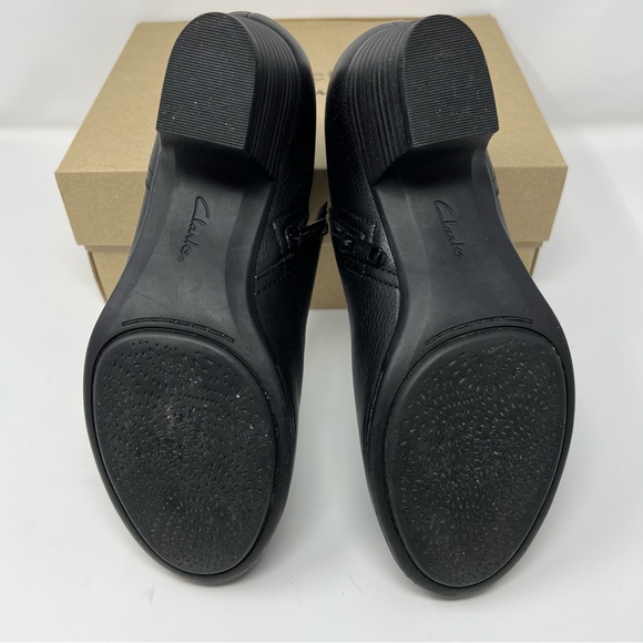 Clarks black ankle bootie - Valarie2hollis - Picture 3 of 7